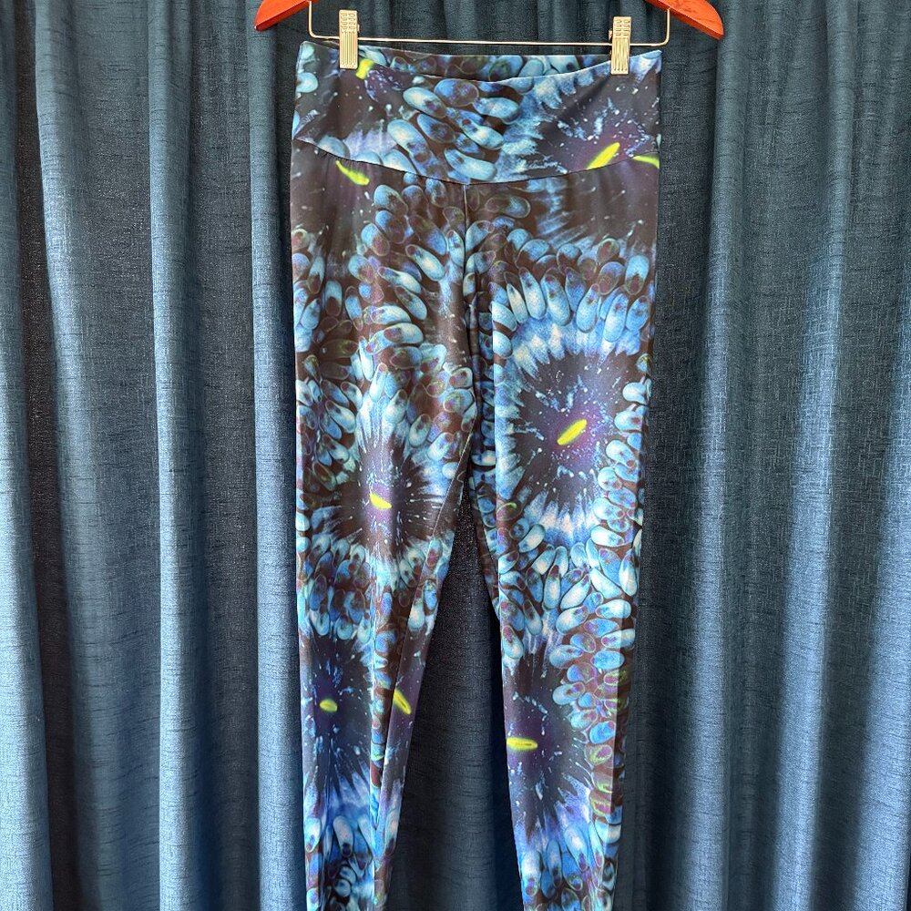 Waterlust Cosmic Coral Leggings